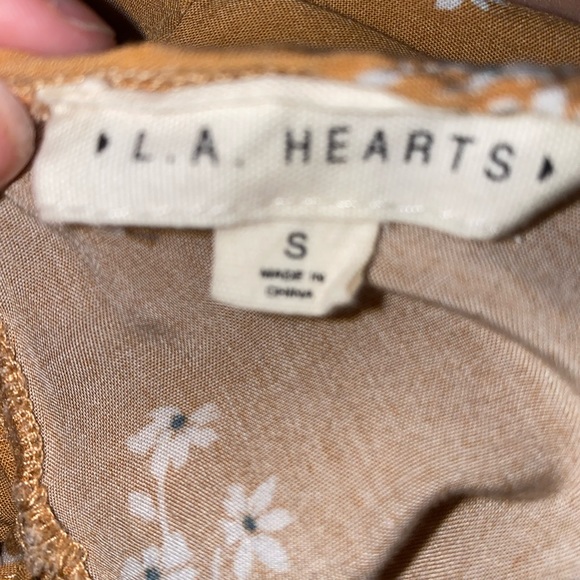 Pacsun/LA hearts tan, flower sun dress - Picture 3 of 4